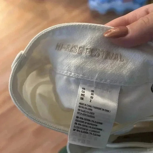 American Eagle Shorts - Picture 4 of 4